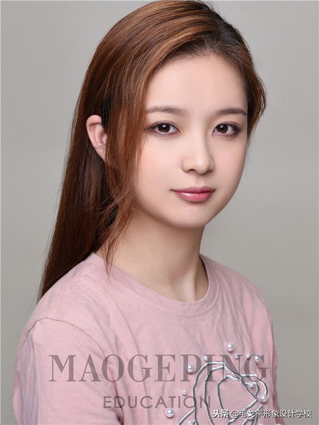 去角质法让肌肤滑嫩如鸡蛋 (不同肤质该如何选择去角质产品)