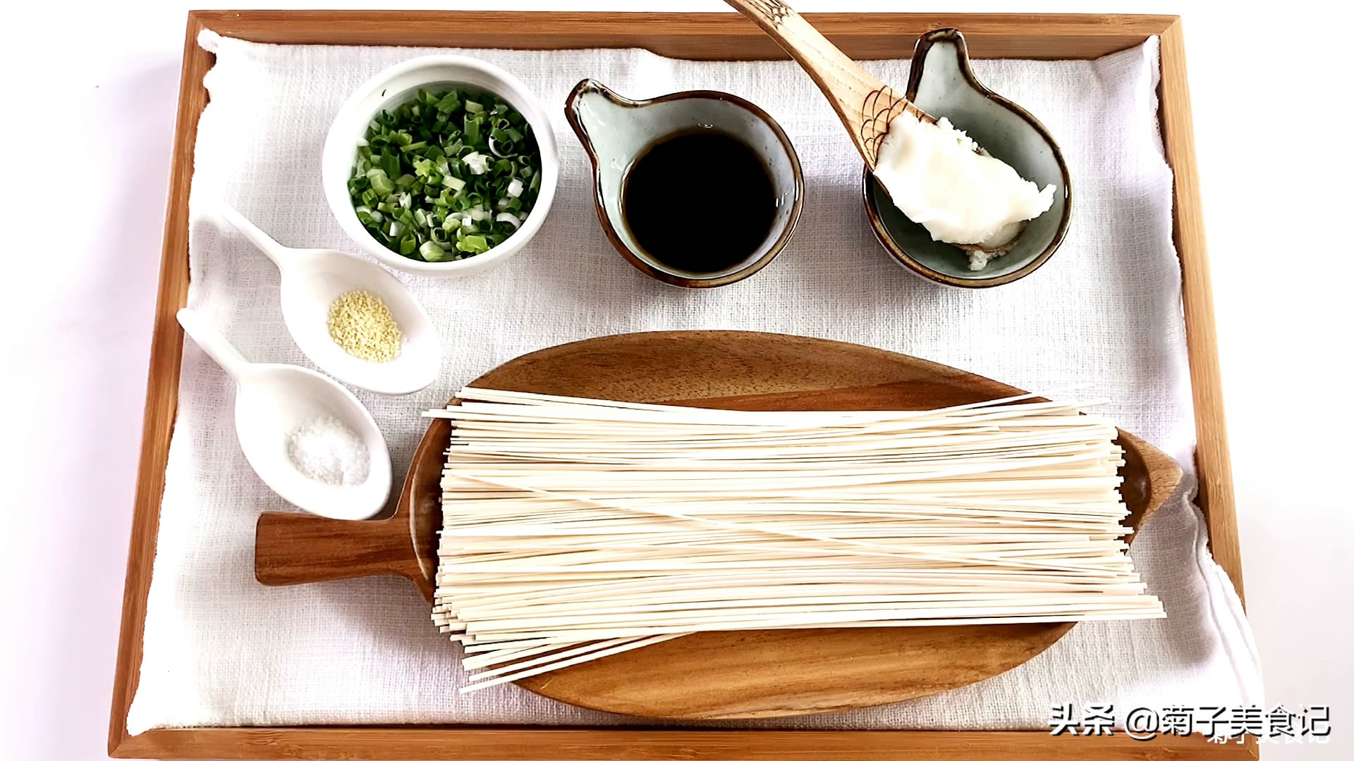 正宗阳春面汤底,汤鲜味美阳春面