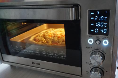 怎么样加热披萨不影响口感,打包回去的披萨怎么热才能正常吃