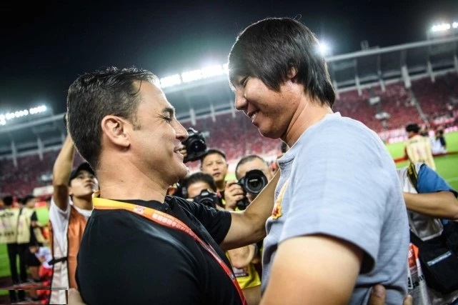 清流!两大中超土帅率队踢出最纯粹足球他们才是国足振兴的希望