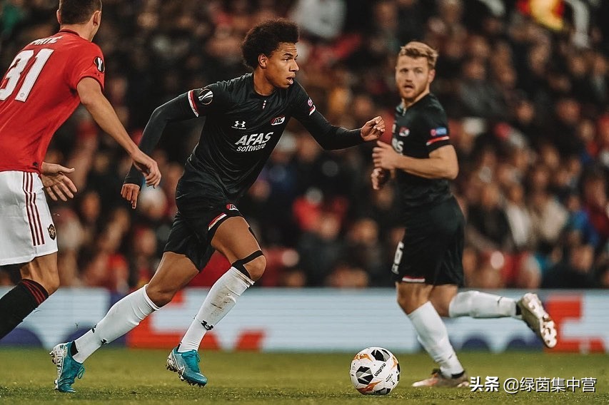 斯滕斯足球,荷兰十大新星斯滕斯