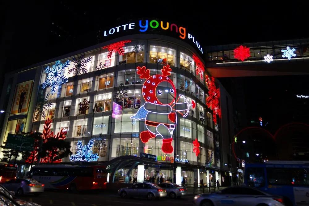 被冠以“素质低”的中国游客，如今成了一些国家最为思念的亲人