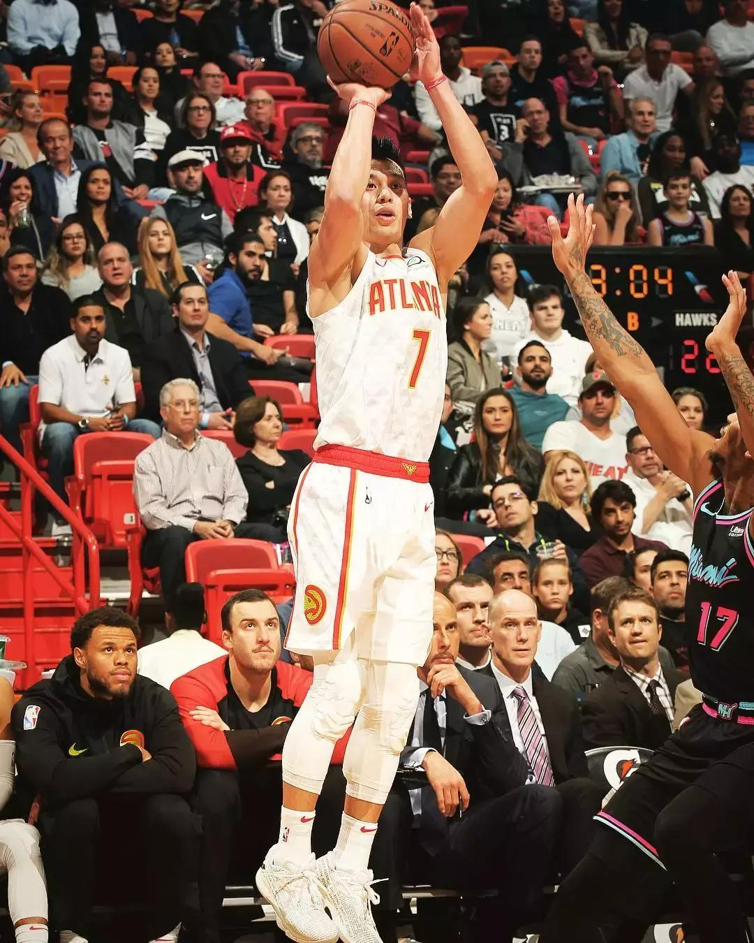 小库里对飙老司机接班人！没想到今天的MVP却是德鲁大叔