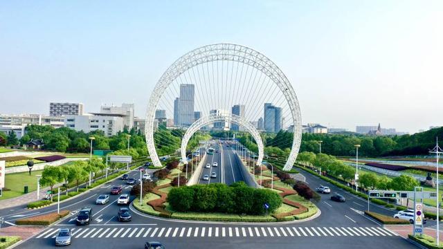 转型重塑产业链,重构产业体系