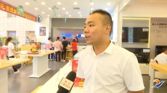 开学季 迎来电子产品销售热潮