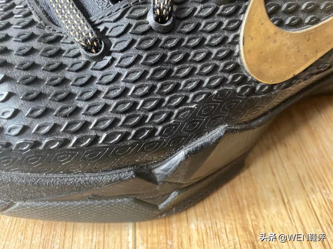 回顾科比上脚的10代战靴,生命的礼赞科比瓦妮莎