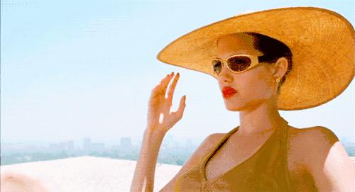 春夏不想晒黑这款防晒必备,夏天不想晒黑防晒指南请收下