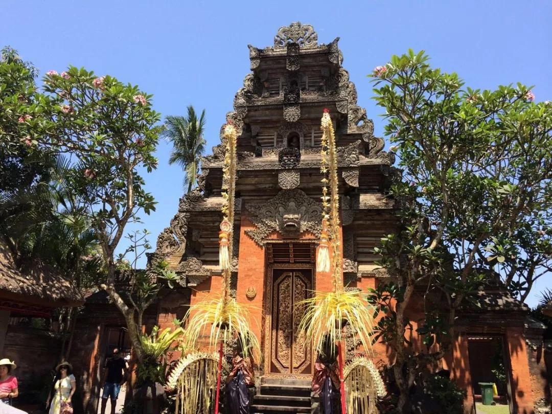 巴厘岛攻略最值得去的景点,巴厘岛阿雅娜金巴兰游玩攻略