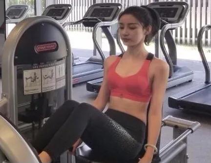 央视足球美女主播马凡舒,央视美女主持人马凡舒