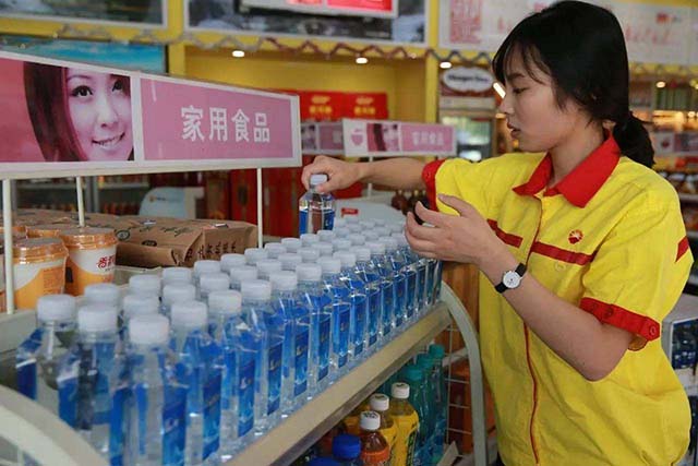 又一矿泉水大黑马强势崛起！3年卖出13亿瓶，背后有中石化撑腰
