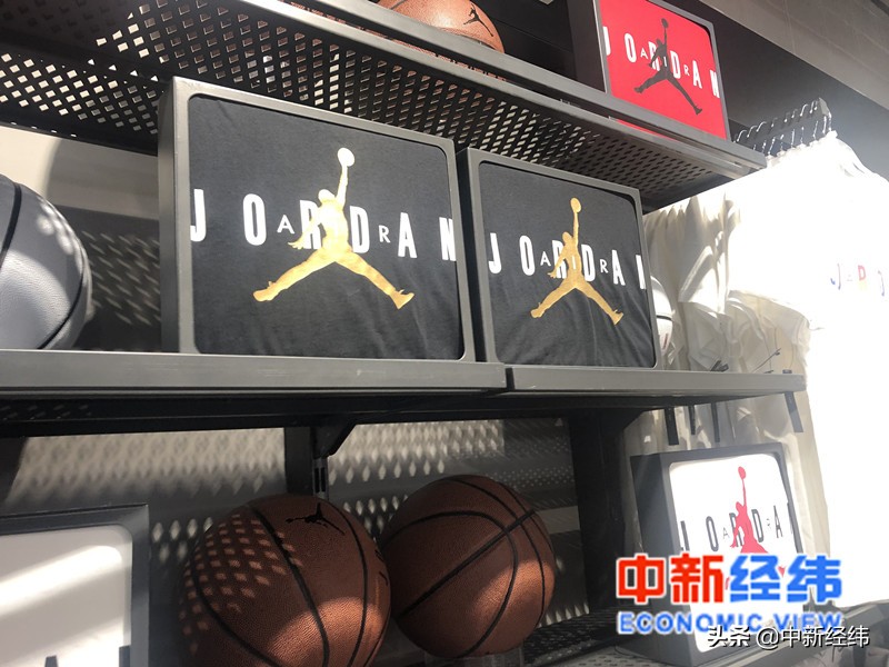 近年来大降价的鞋子,最值得买的鞋后期疯狂涨价