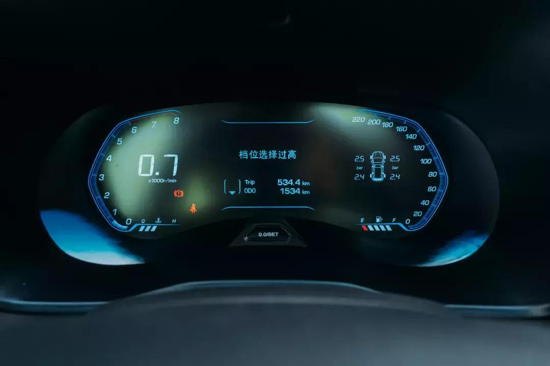 五菱宏光S3自动离合版,五菱宏光s3改自动离合多少钱