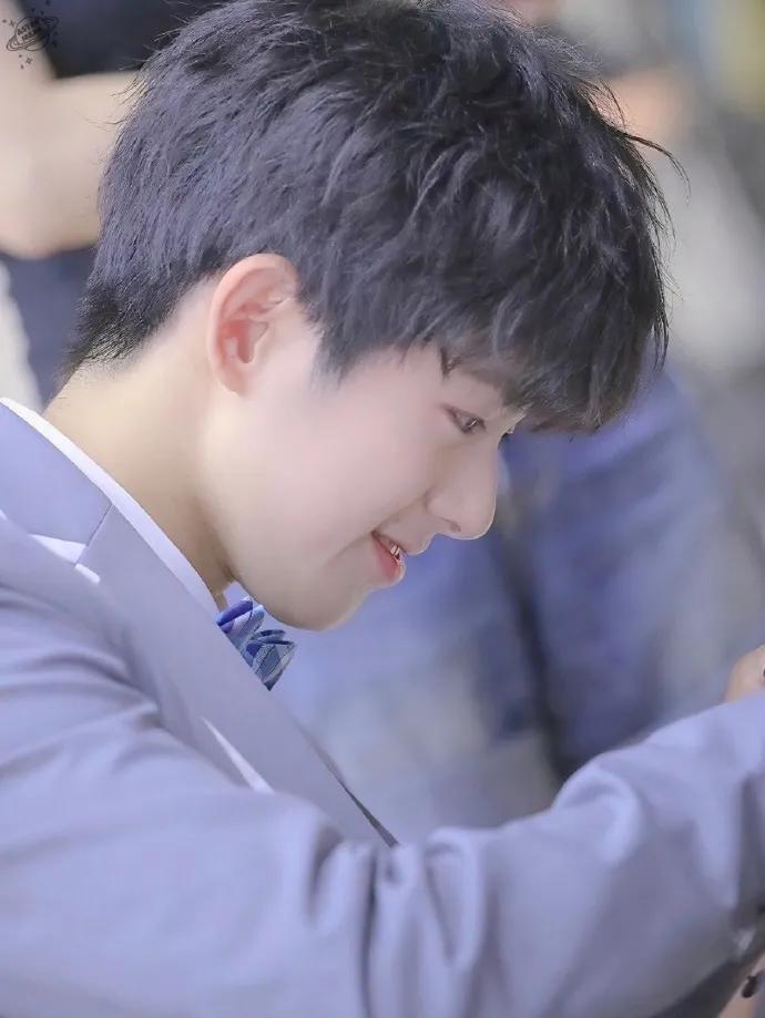 黄子韬王一博101创造营,创四选手撞脸王源