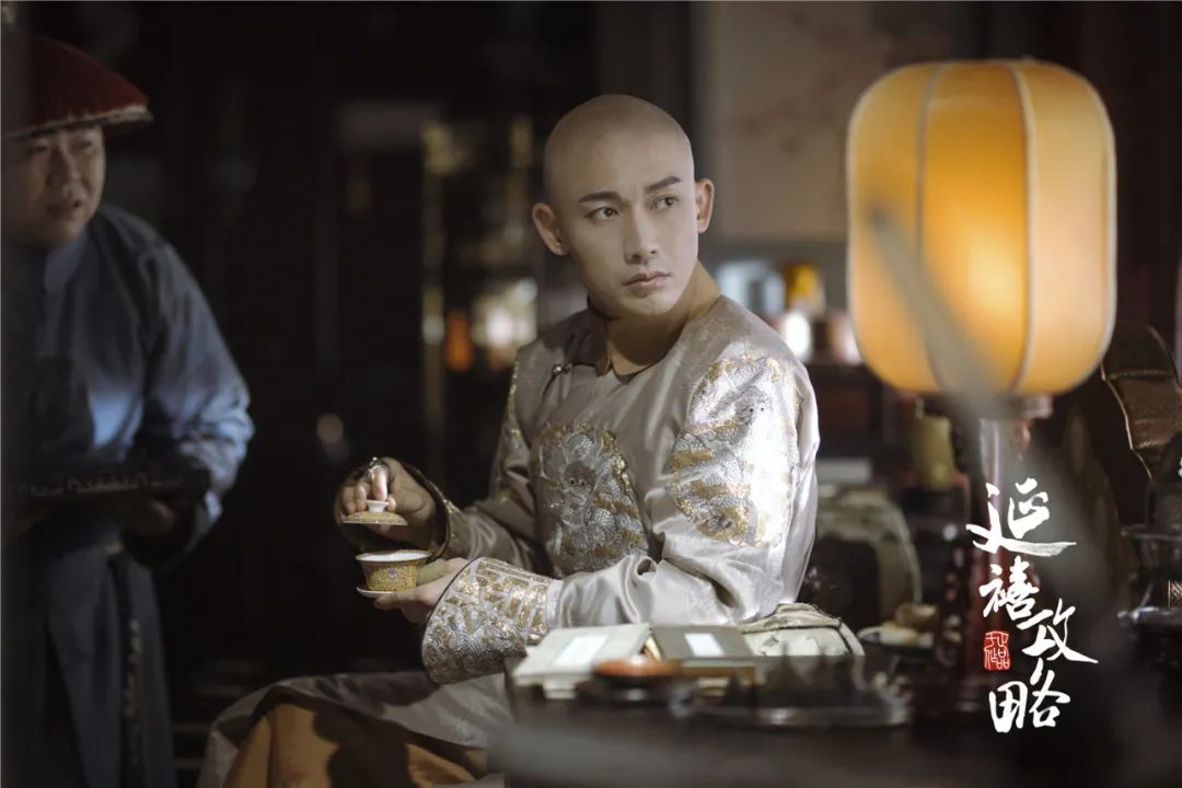 步步惊心四爷为什么不给若兰休书,步步惊心若兰去世四爷伤心的哭了