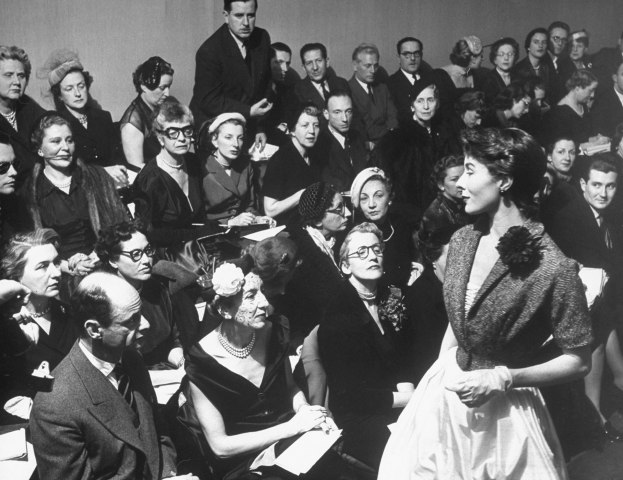 李宇春代言纪梵希成衣震惊时尚圈,纪梵希明星四色散粉正品