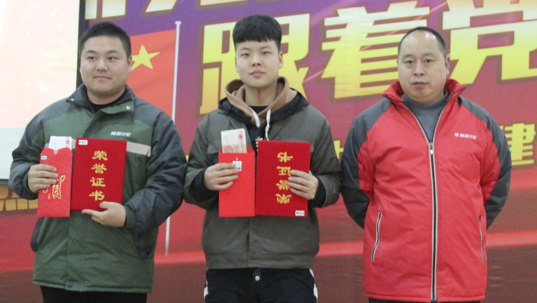 隆鑫致敬奋斗者,隆鑫动力摩托