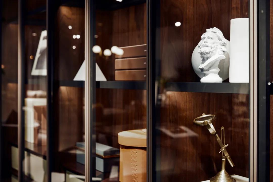 家具握钉好还是卡槽式好,全铝家具握钉力的问题