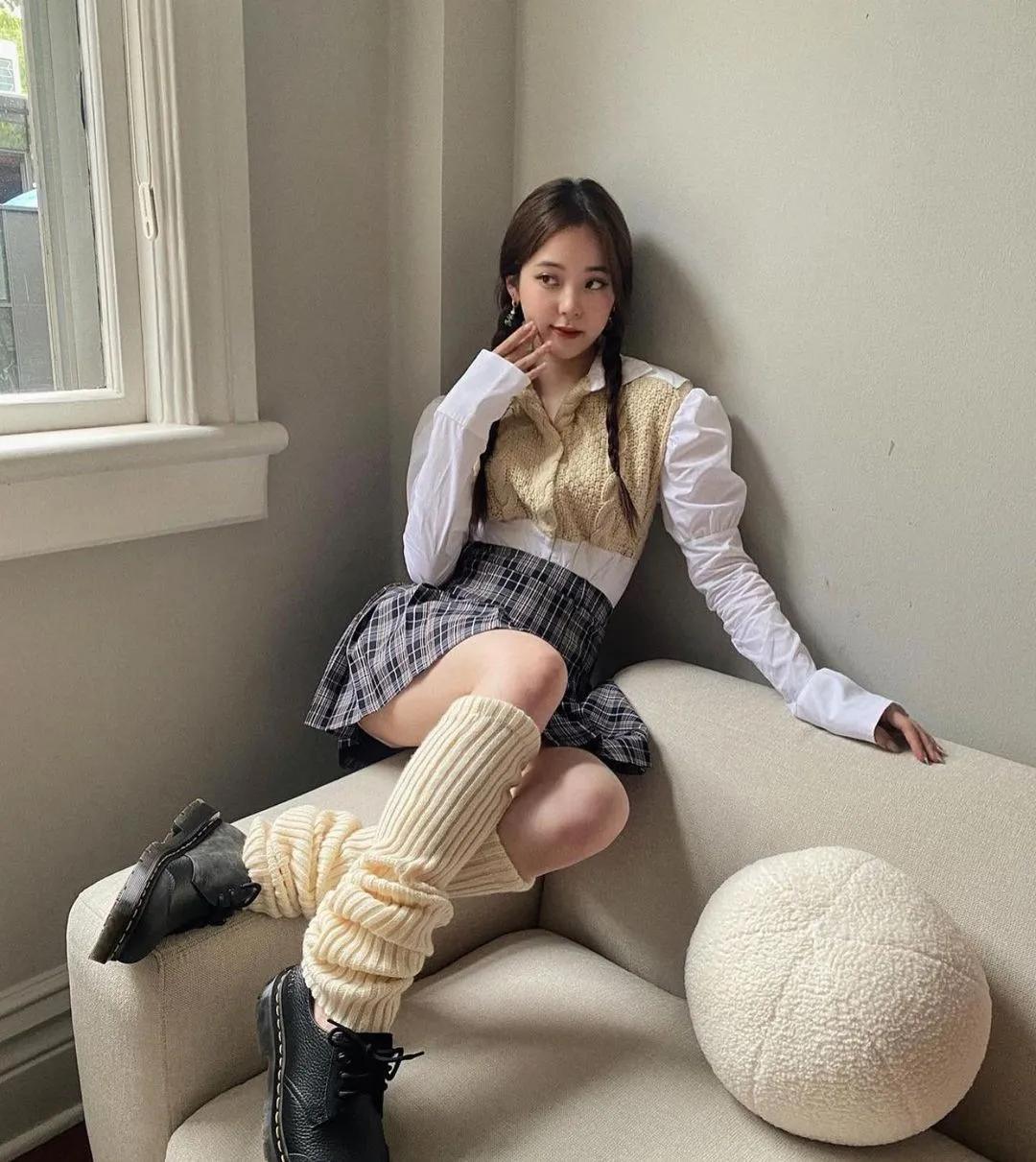 气质针织秋冬穿搭一整套,明星同款针织衫日常穿搭