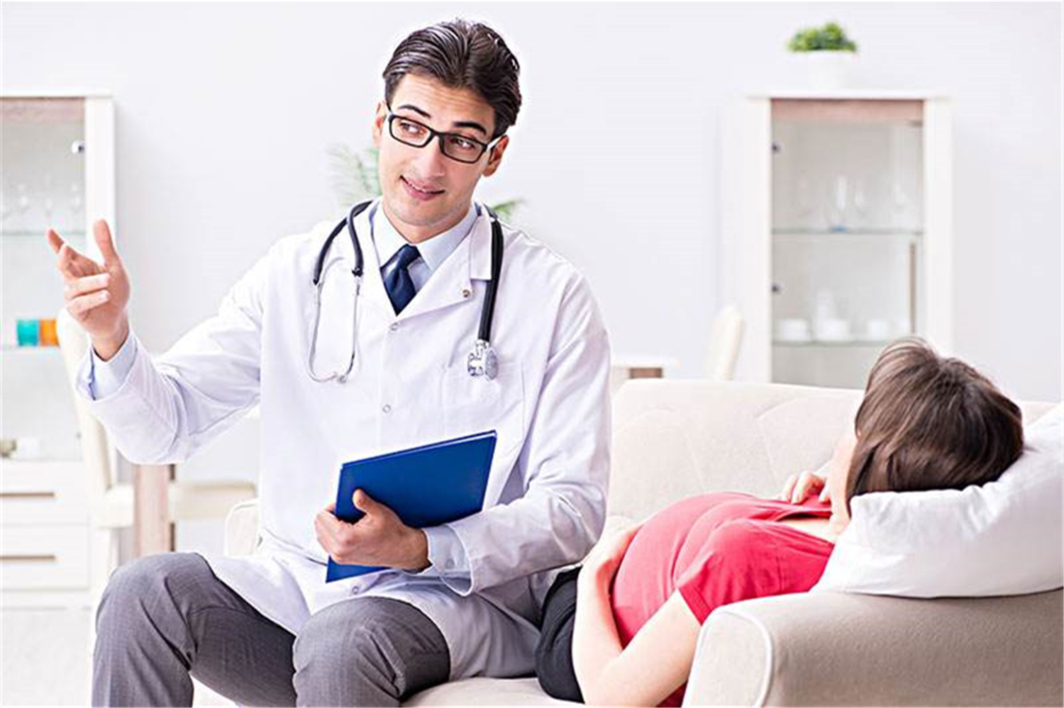 选择剖腹产需要注意什么,剖腹产可以挑日子时辰吗