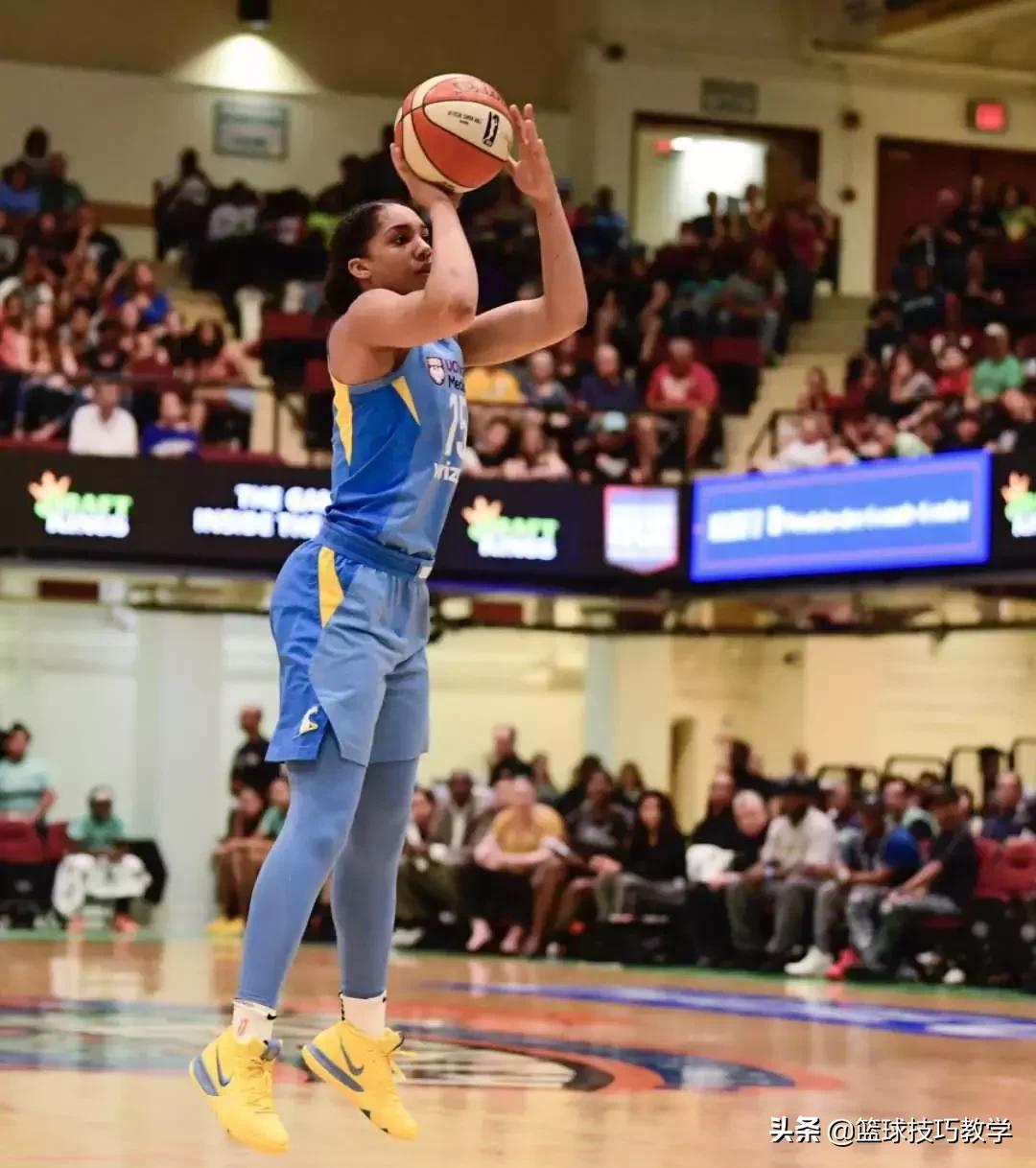 适合情侣的球鞋500以内,适合情侣秋冬球鞋平价