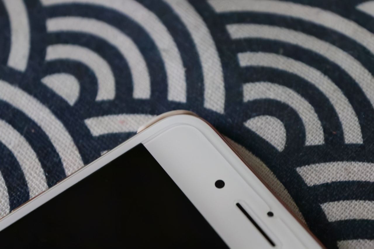 换手机电池注意事项,手机新换了电池第一次怎么使用