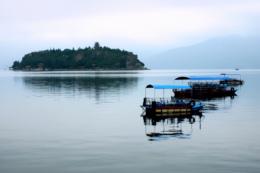 打动“音乐诗人”李健的高原湖泊,原来来这儿旅游如此休闲惬意