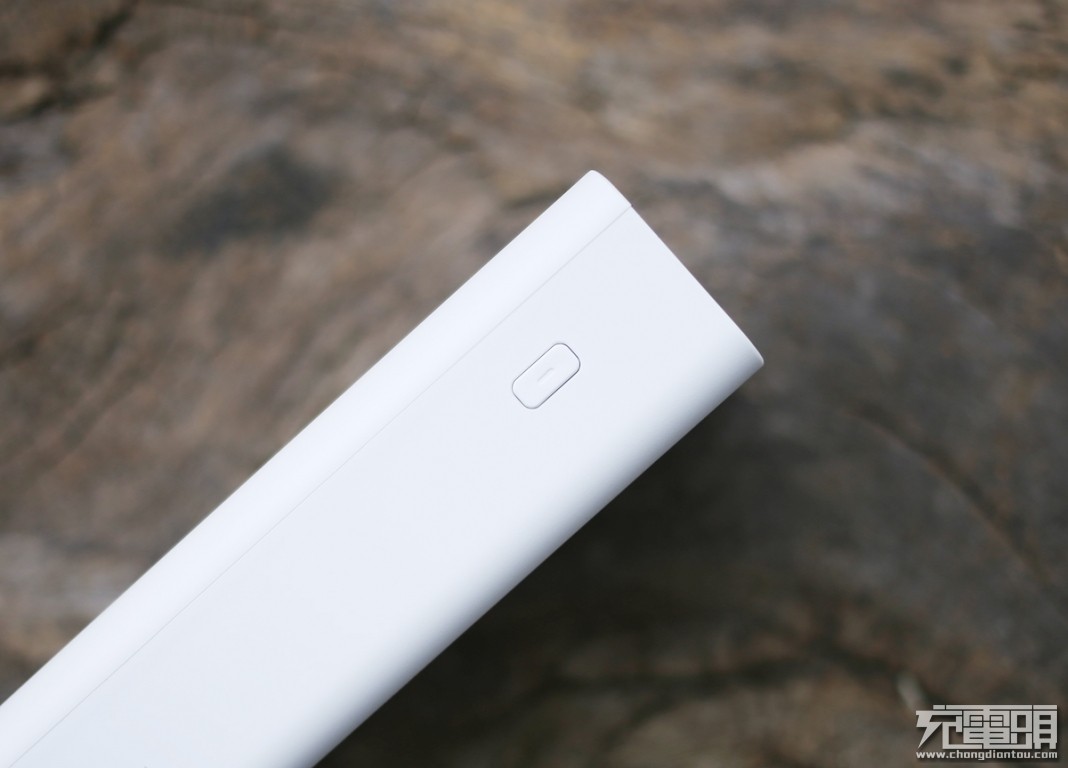 30000毫安大容量移动电源,30000毫安大电池手机