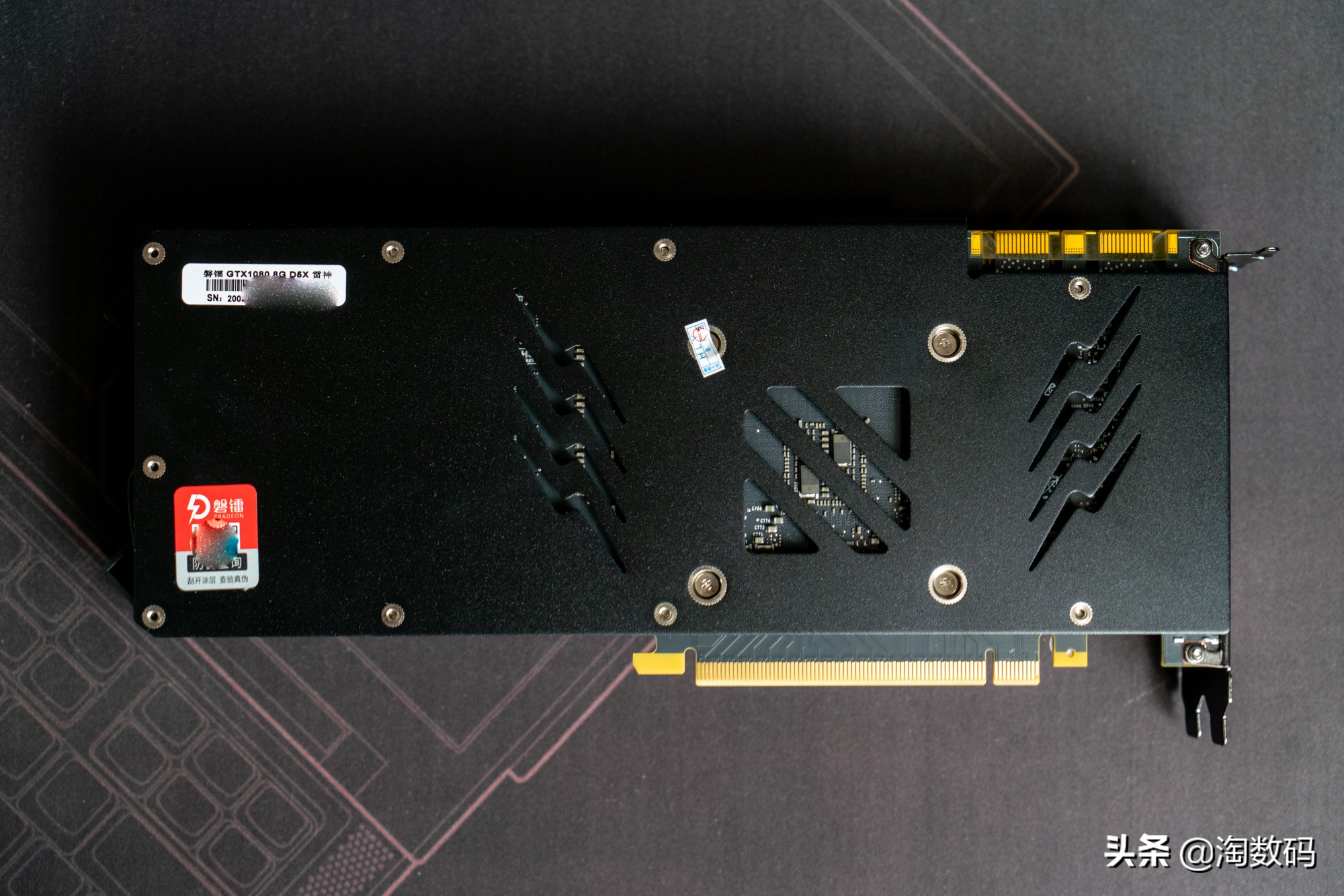 gtx1080ti显卡猛禽,1080显卡搭配13600kf吃鸡测试