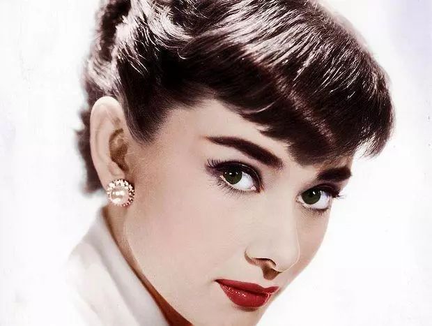 偏黑肤质的口红,偏黄偏黑皮肤适合什么颜色口红