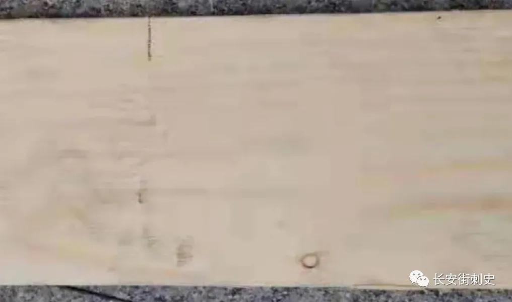 市民质疑橡木家具,大自然地板青岛海博