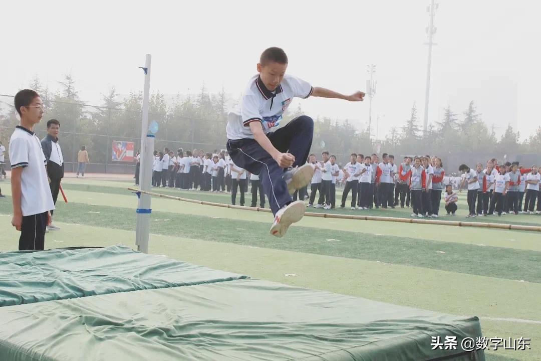 悦享运动燃梦青春,乐享运动筑梦未来运动会