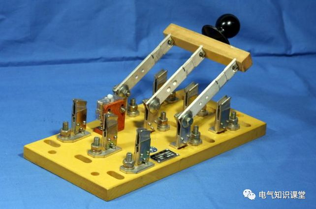 低压电器的定义用途及电气符号,什么是低压电器元件