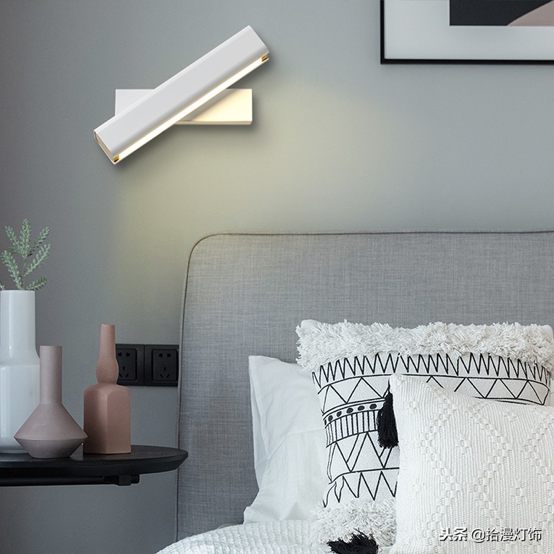 壁灯金属质感,极简质感壁灯高级氛围感