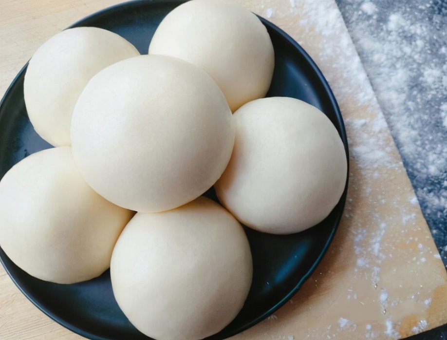 怎么可以让馒头冷了也松软,馒头凉了也不发硬的方法