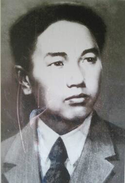 被称为“鬼才”的革命诗人，不足21岁牺牲，鲁迅为他悲愤写挽联