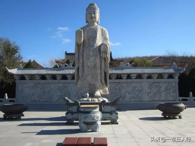 大连有一个蓝色的小城堡景点,大连秋季旅游景点攻略大全