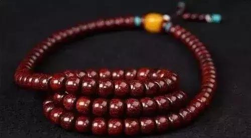 小叶紫檀为啥越盘越浅红,小叶紫檀棕眼越盘越多