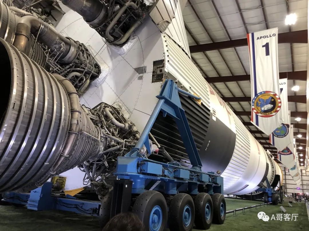 欧米茄史努比上手体验,欧米茄限定款史努比