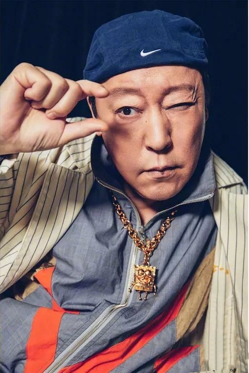 伊万卡二郎腿霸气视频,伊万卡下飞机霸气视频