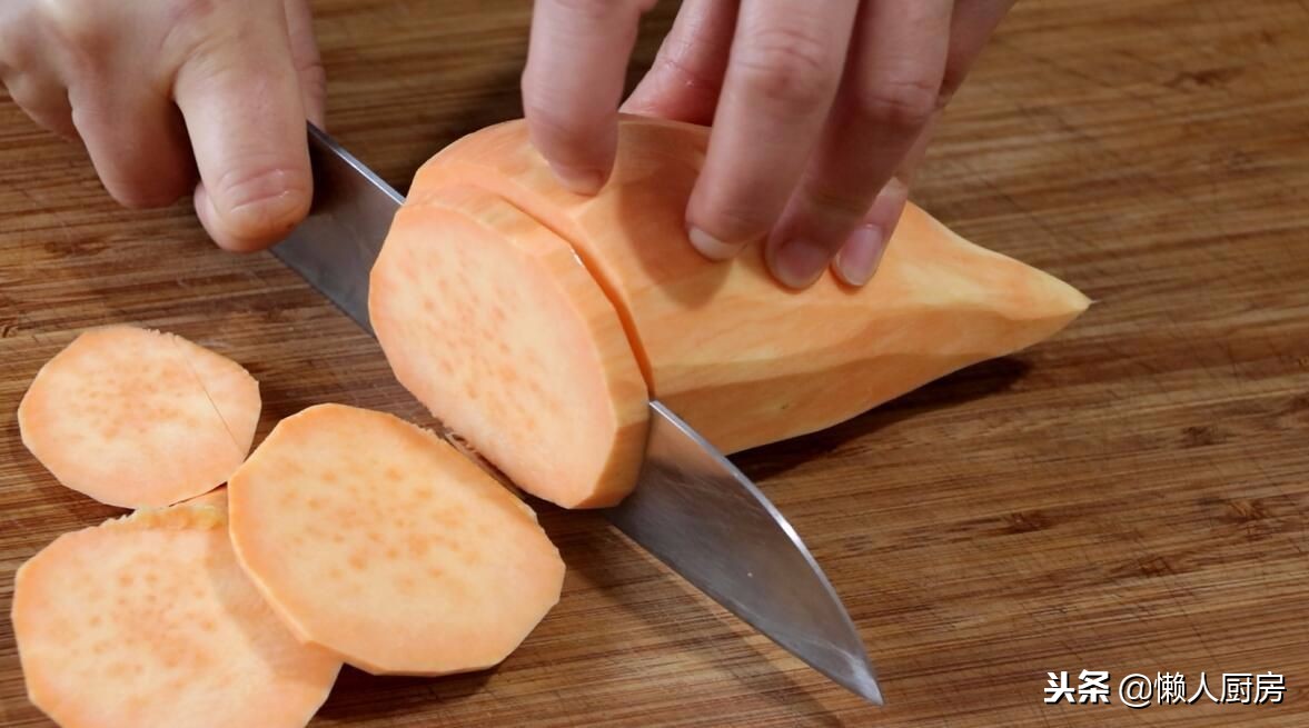 炸红薯丸子怎么做才能暄软酥脆,炸红薯丸子怎么炸才会酥脆