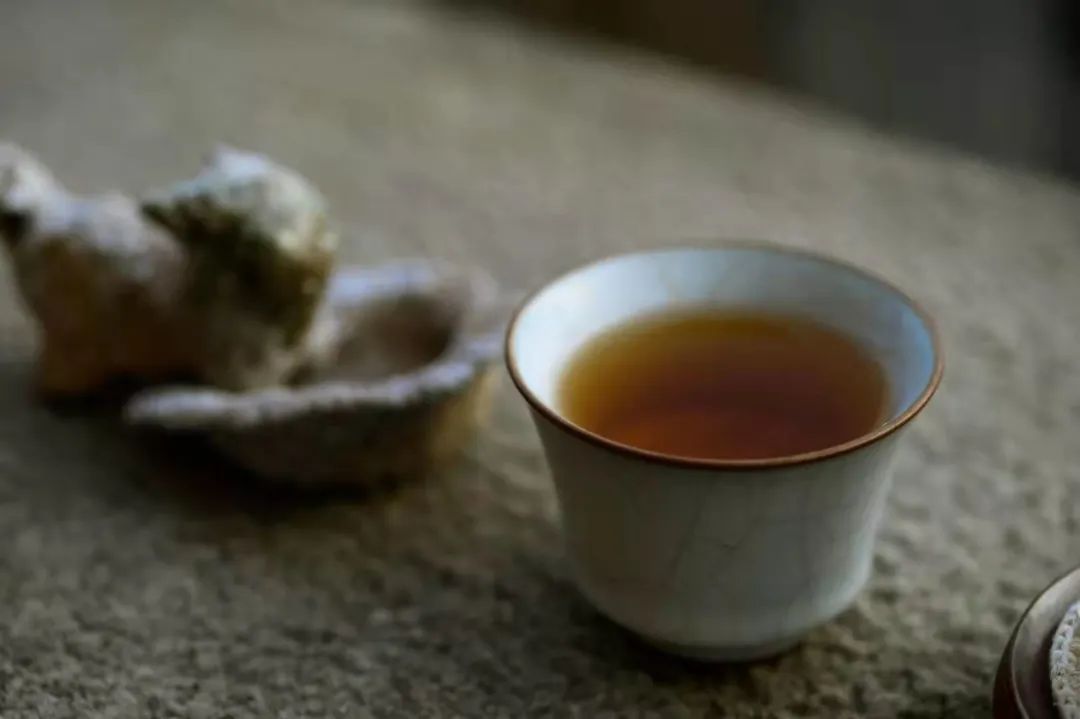 形成茶叶品质最重要的酶是,酶在茶叶加工中的应用和发展