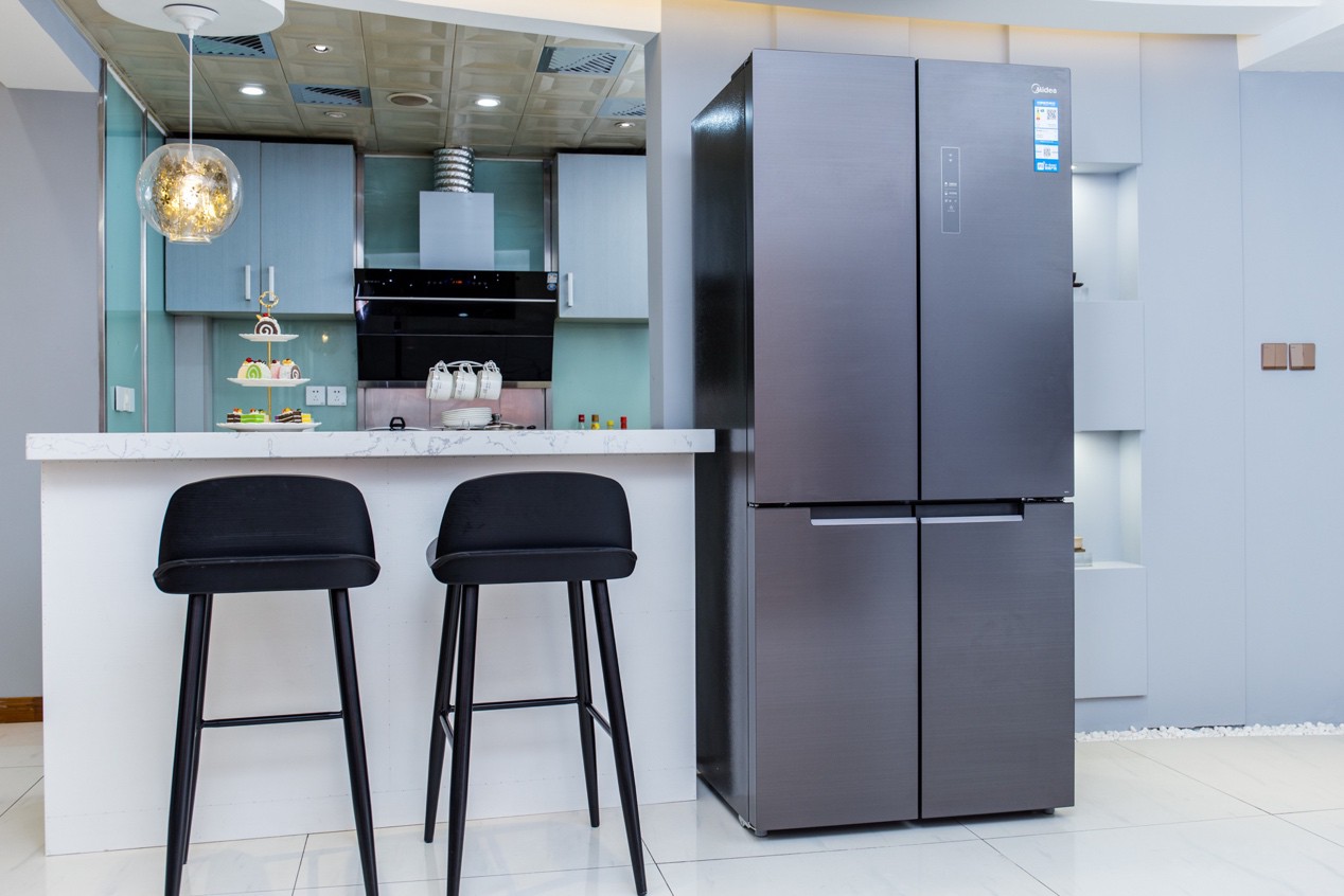 美的冰箱对开好还是四开好,美的635l是十字对开门冰箱测评