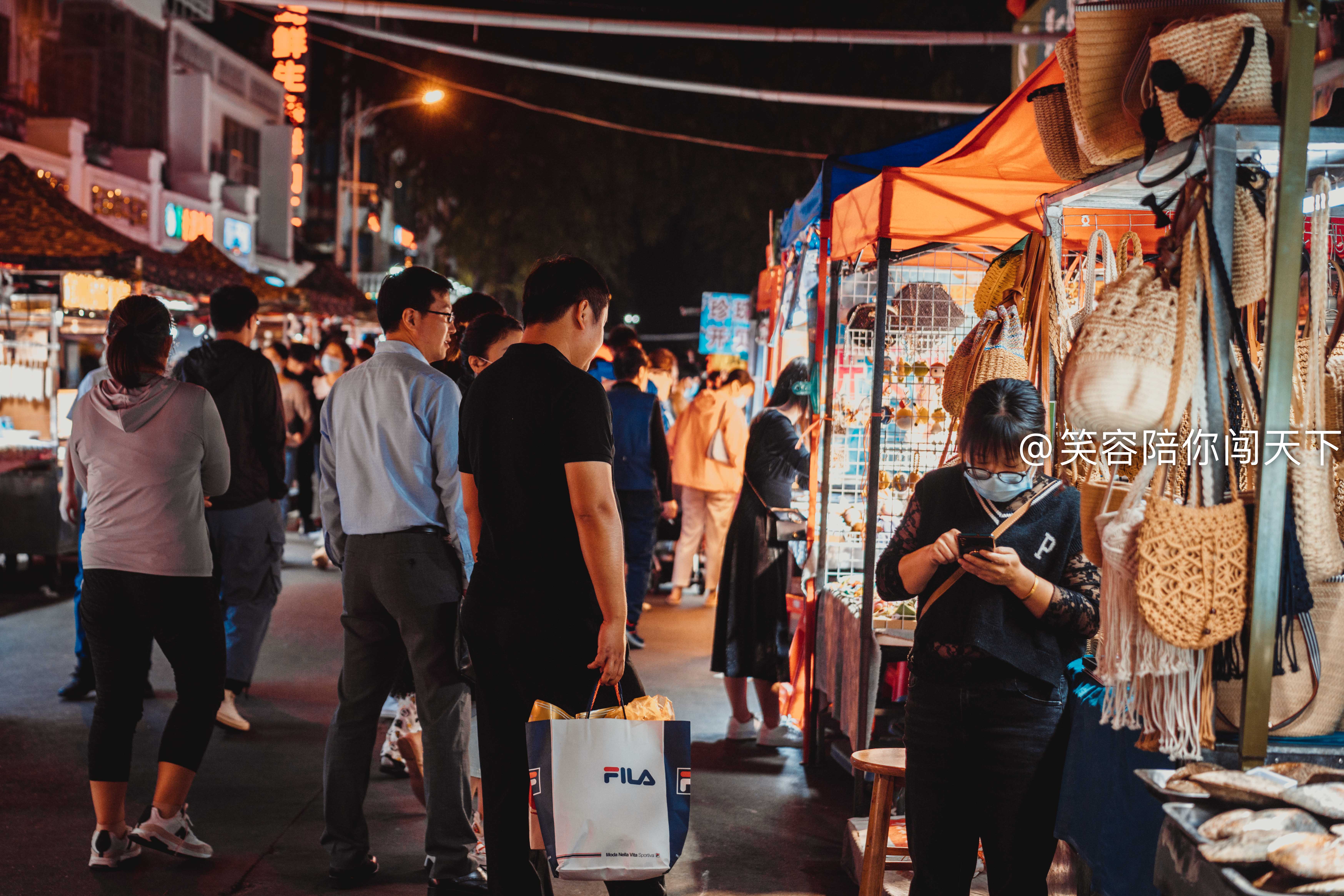 三亚市哪个夜市好,三亚旅游必去夜市攻略