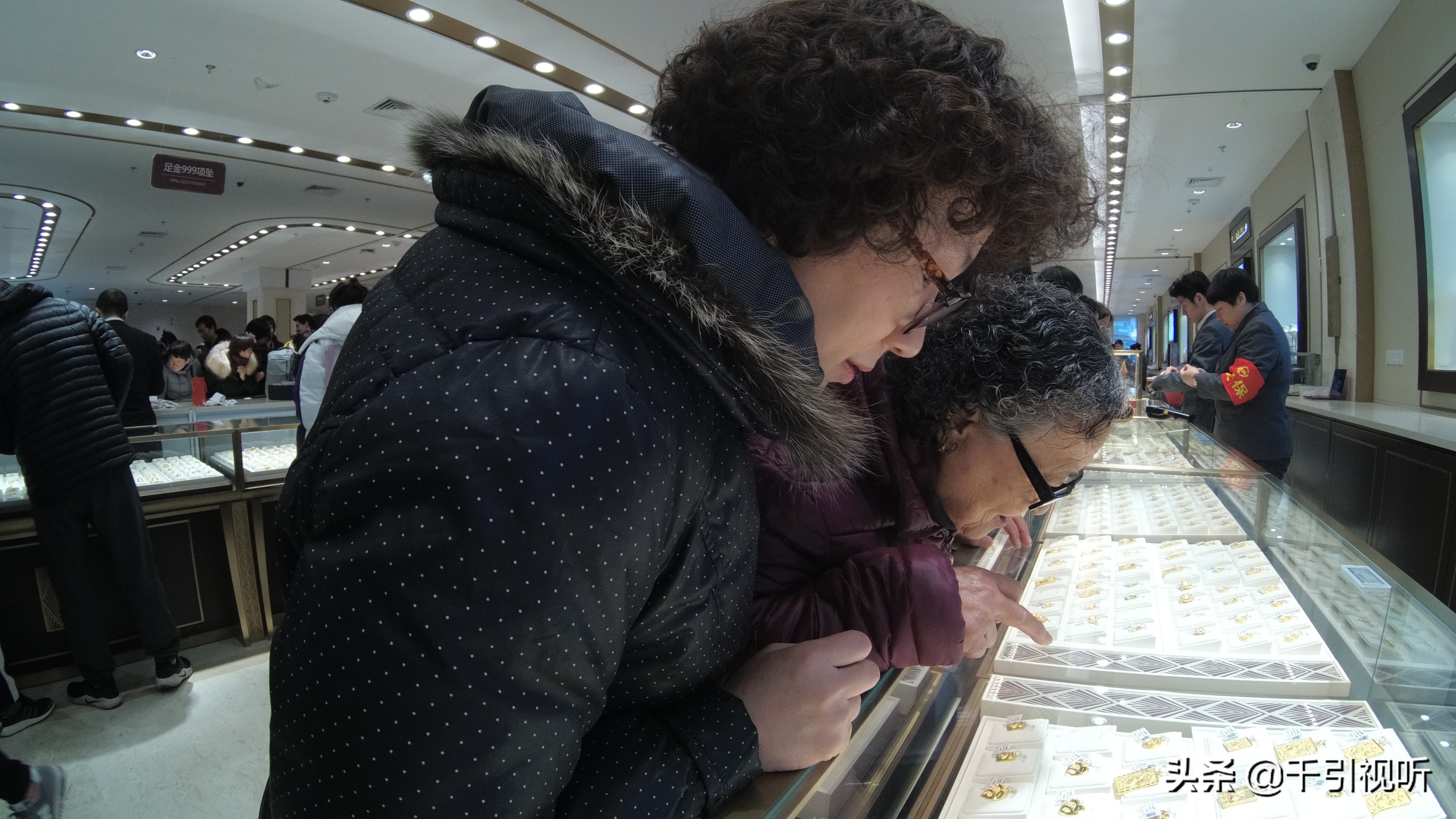 菜百铂金加工费,菜百金首饰以旧换新费用