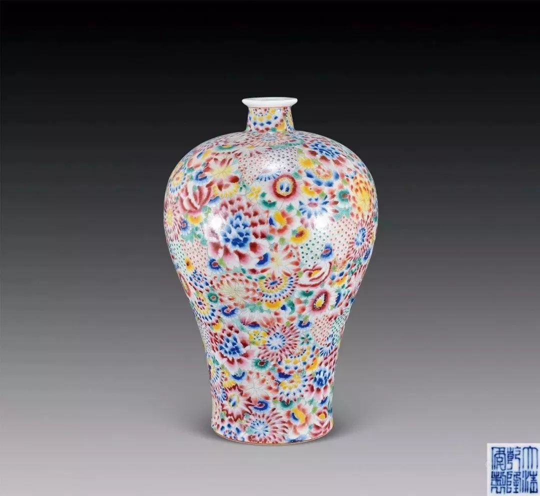 民国粉彩瓷器百花不落地瓶,乾隆粉彩百花不落地瓷器