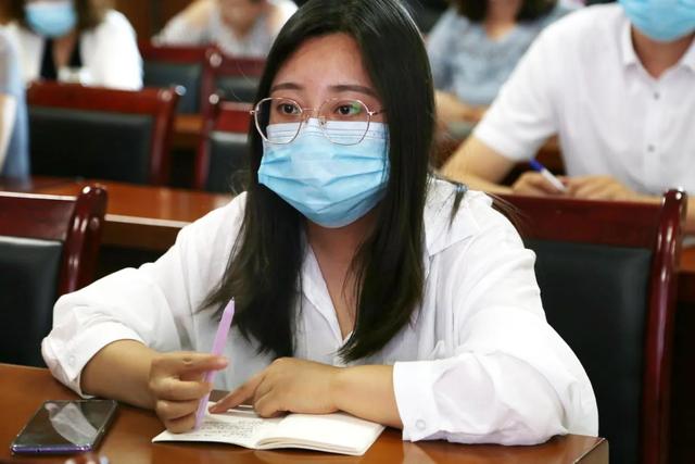 女性短视频创业励志正能量,女性短视频创业的项目