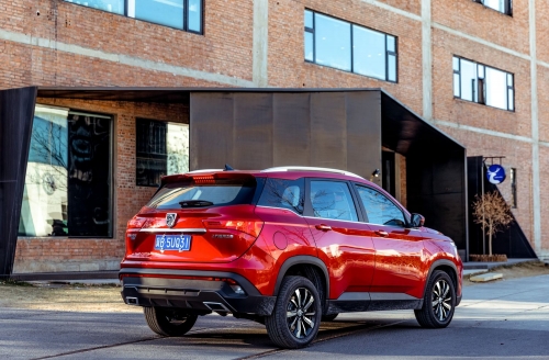 大神们帮忙看看这是什么车,大神们看看这是啥车