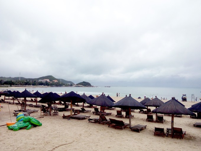 去热带的岛屿游泳,去热带旅行