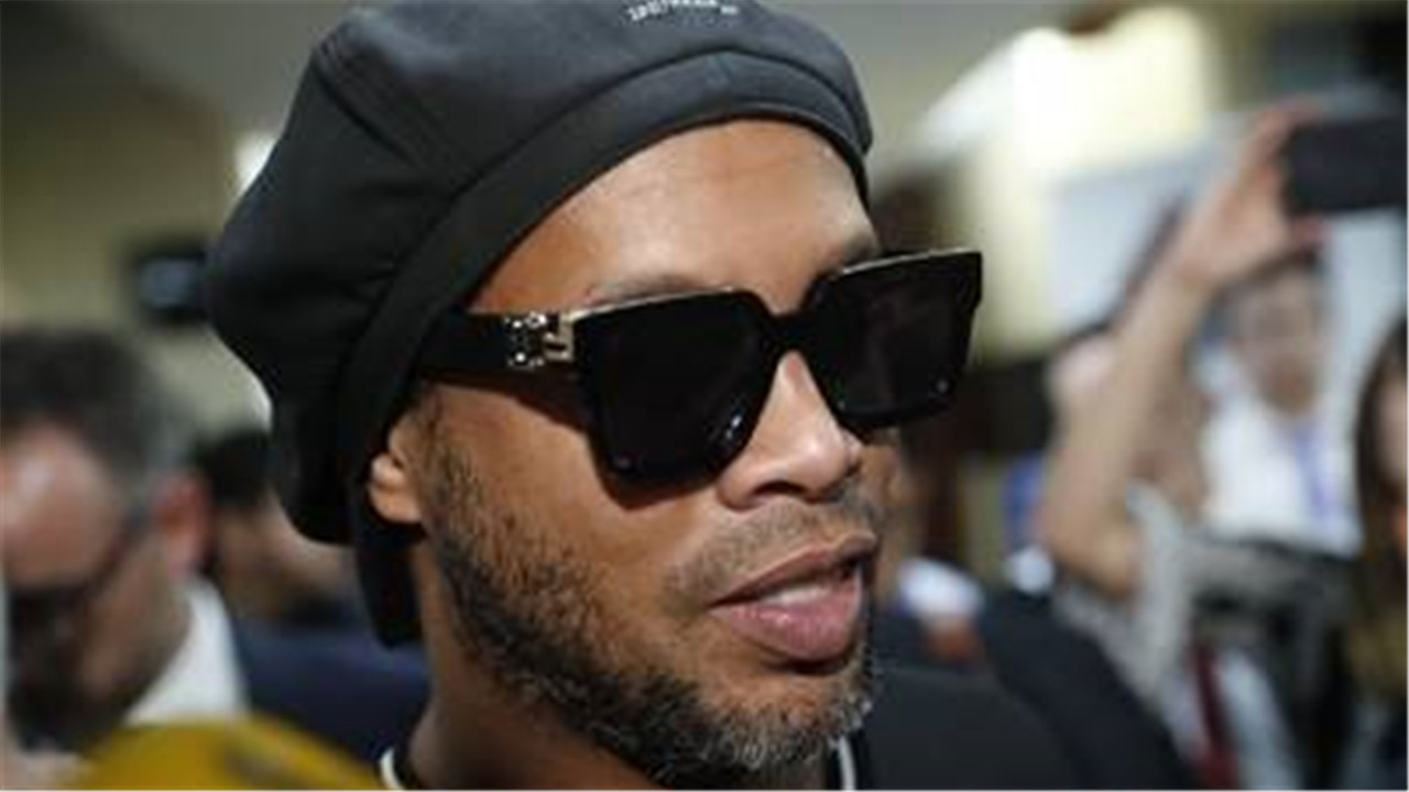 小罗五人制足球比赛冠军,小罗5球6助攻