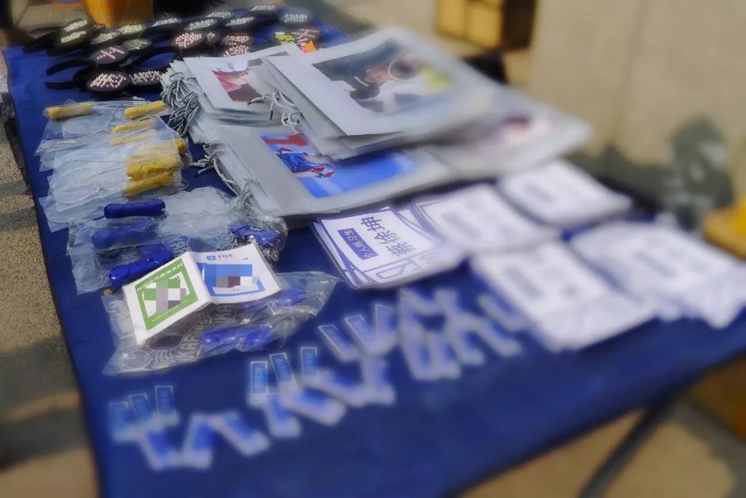 追星也要好好学习生活赚钱,追星就一定要投入很多钱吗